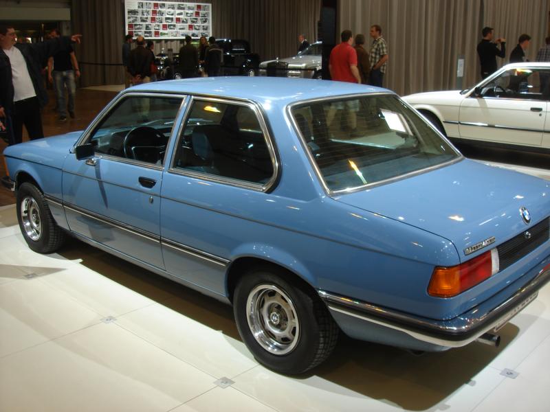 BMW E21 320