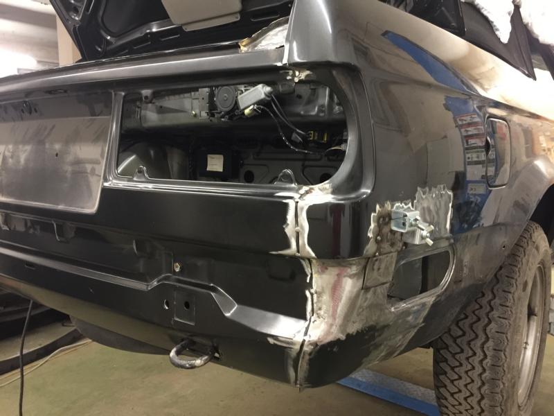 Endspitzen rechts und Heckblech einschweißen 