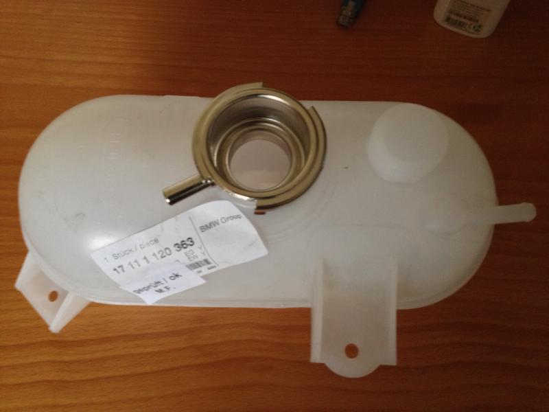 Kühlwasser Ausgleichsbehälter