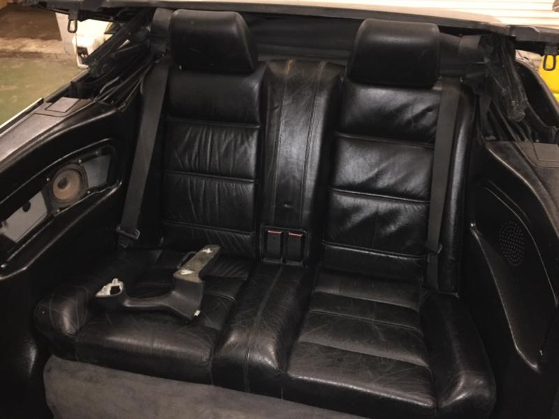 Rücksitzbank eingebaut